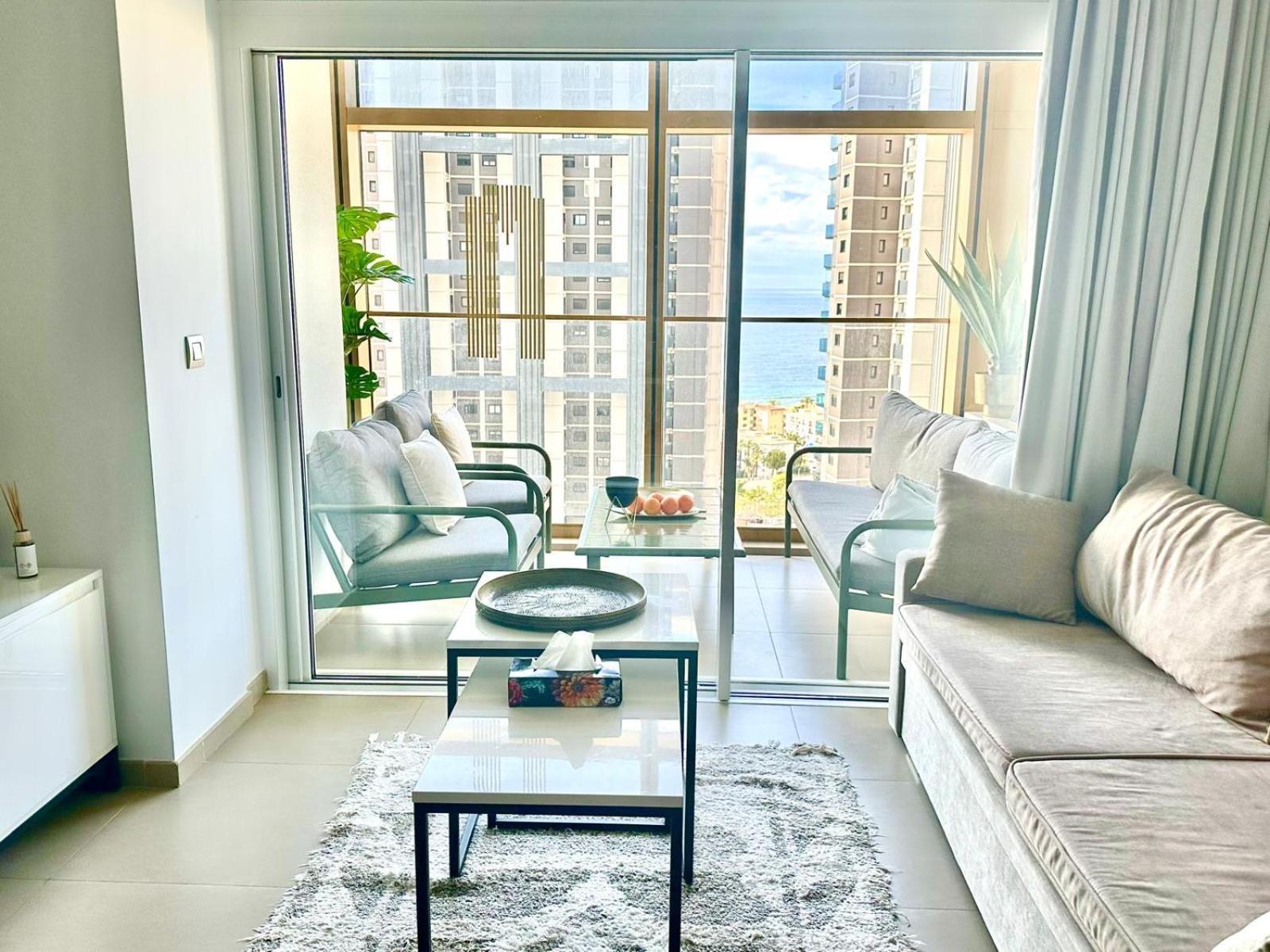 Apartment Intempo Gold&gris *